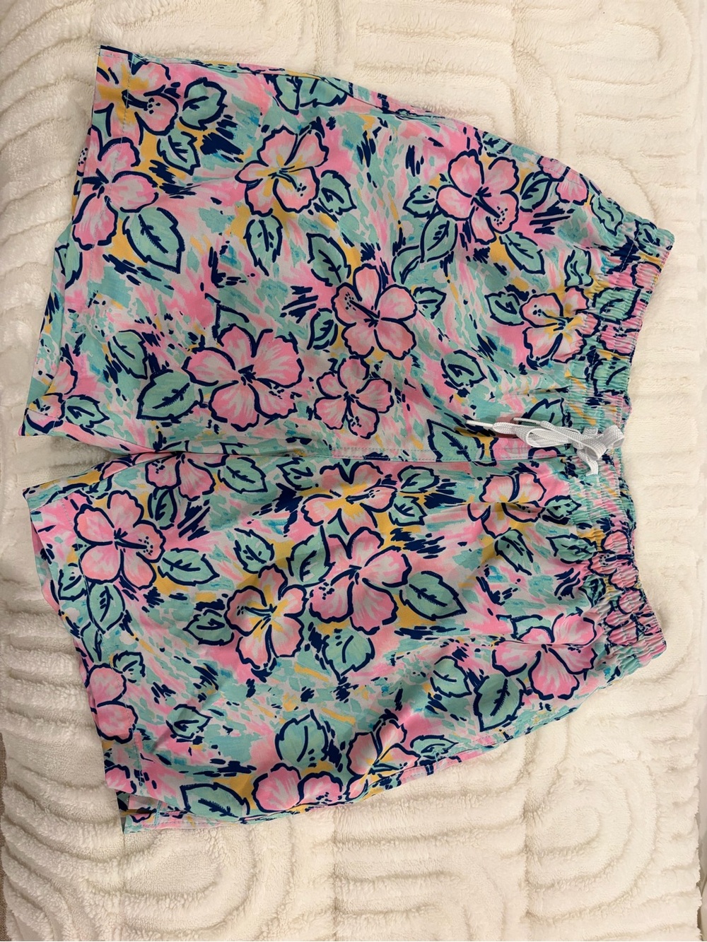chubbies 7” Pastel Floral Swim Trunks in Pink, Aqua & Navy